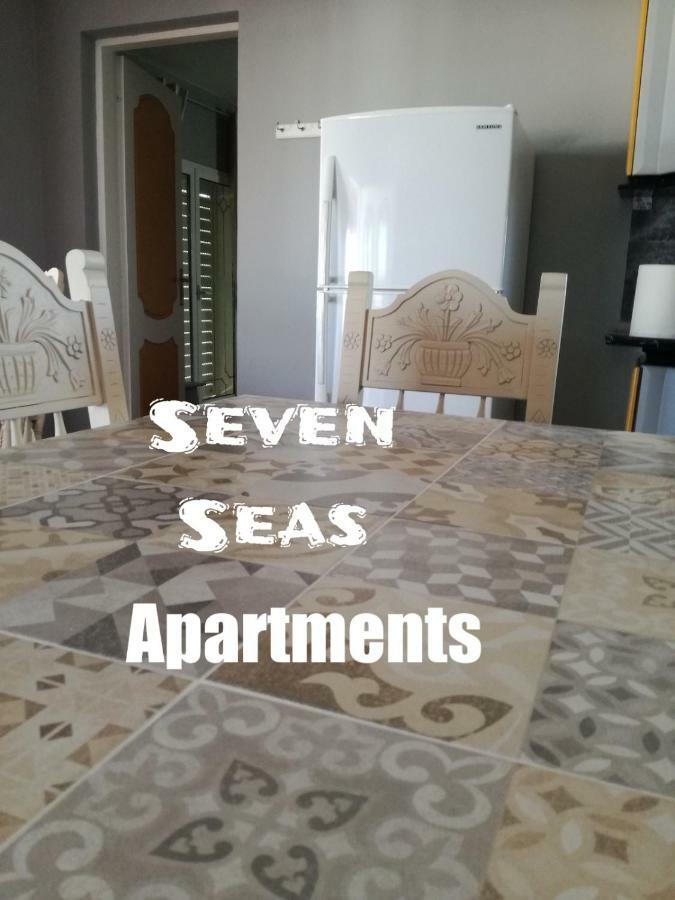 Seven Seas Apartments Луца Экстерьер фото